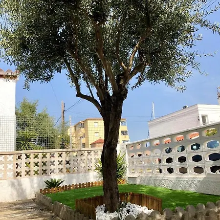 Magnifica Casa Con Jardin Y Barbacoa En *